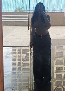 Stylish Wide-Leg Dark Wash Jeans