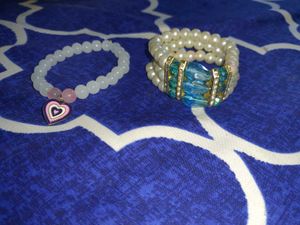 Heart Charm Beaded Bracelet