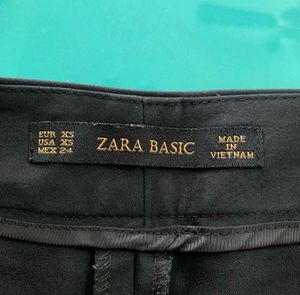 ZARA Chic Black Tailored Shorts