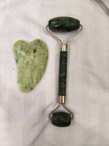 Jade Facial Roller &amp; Gua Sha Set