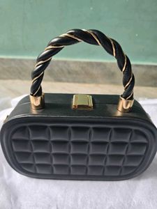 Chic Quilted Black Handbag