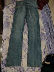 Classic Levi's Blue Denim Jeans