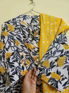 Chic Floral Print Kurti with Pants