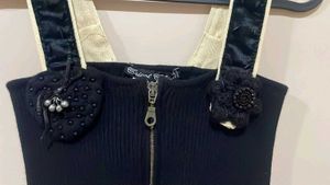 Chic Black Zipper Tank Top S-M