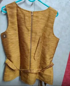 Global Desi Gold-Toned Ethnic Top