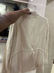 Elegant White Textured Blazer
