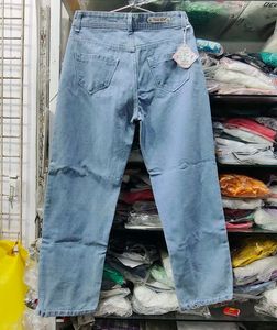 Light Wash Moms Fit Denim Jeans