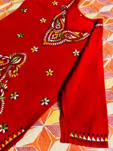 Vbuyz Sequinned And Hand Embroidery Kurti Combo