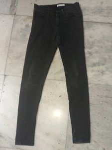 black jean