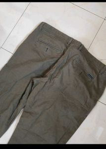 Men's Classic olive green colour pant