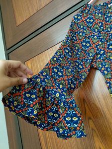 Stetchable Boho Print Bell Sleeve Top size L