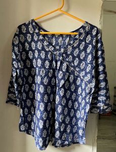 ethnic v nech top