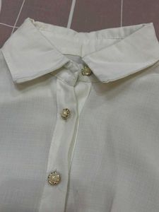 Elegant White Collared Button-Up Top