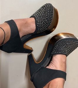Black Heels 👠