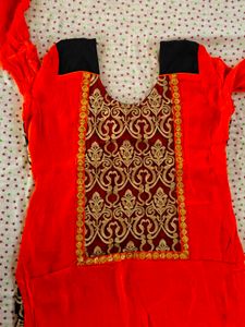 Elegant Black &amp; Orange Embroidered Kurta Set