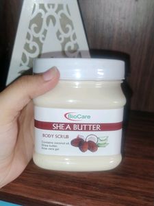Biocare Shea Butter Body Scrub