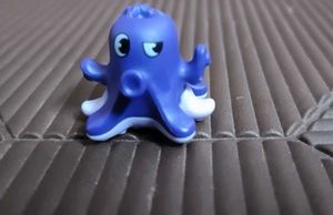 5 kinder Joy ocean theme toys