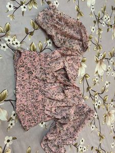 Chic Floral Print Smocked Top