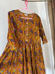 Stylish Yellow Paisley Print Kurta