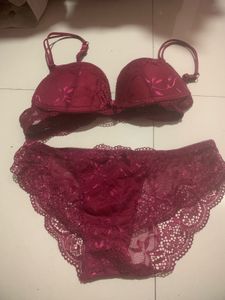 Lace Bra and Panty Set