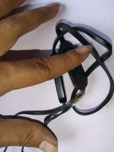 Many Ear Device