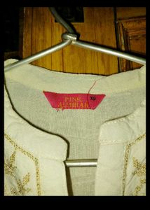 Elegant White Embroidered Kurta Tunic