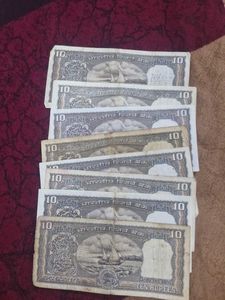 8 pcs Vintage Indian 10 Rupee Notes