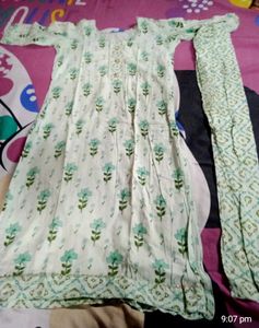 Tranding Off White Dress