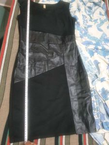 Chic Black Midi Dress