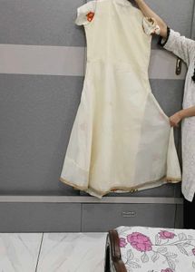 Cream Floral Embroidered Ethnic Gown