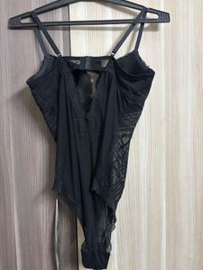 22 H&amp;M Trimmed Patten Bodysuit