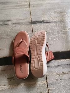 Comfortable Women's Pink Flip Flops