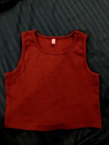 Maroon Ribbed fitted crop top