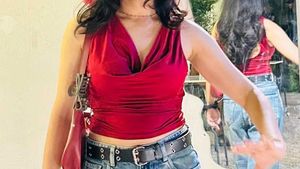 y2k Shiny Red Cowl Neck Sleeveless Top savana