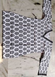 🖤🤍Black and White Printed Kurta