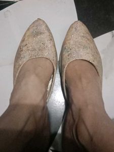 Sparkly Pointed Toe Heels flat juti