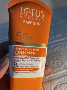 Lotus Herbals Safe Sun HydroActivated Sunscreen SP