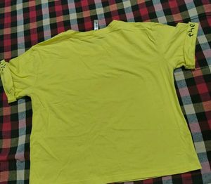 Yellow "Keep the Smile" Graphic T-Shirt
