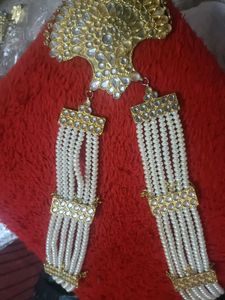 Exquisite Pearl and Kundan Necklace Set