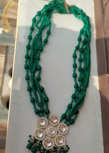 Stunning Emerald Beaded Necklace Set