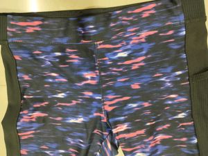 Running leggings with pockets