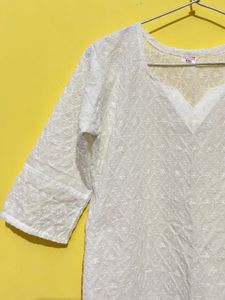 Chikankari Short Kurti