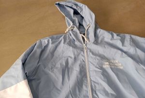 Stylish Two-Tone Light Jacket
