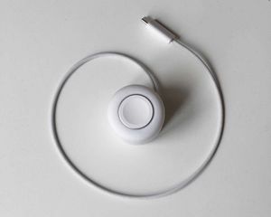 Apple Watch wind up travel charger holde