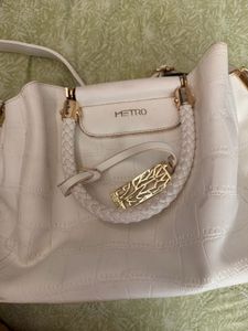 Metro Women White Satchel Bag