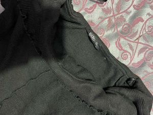 Zudio Black Off-Shoulder Long Sleeve Top