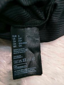 H&amp;M Black Ribbed Mock Neck Bodysuit