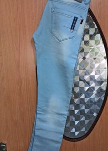 Unisex Light Blue Slim Fit Denim Jeans (Waist 30)