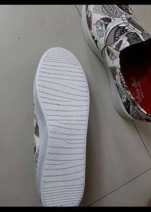 Women's Casual Shoes