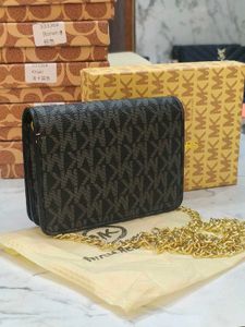 Michael Kors Black 🖤 Mini Sling
